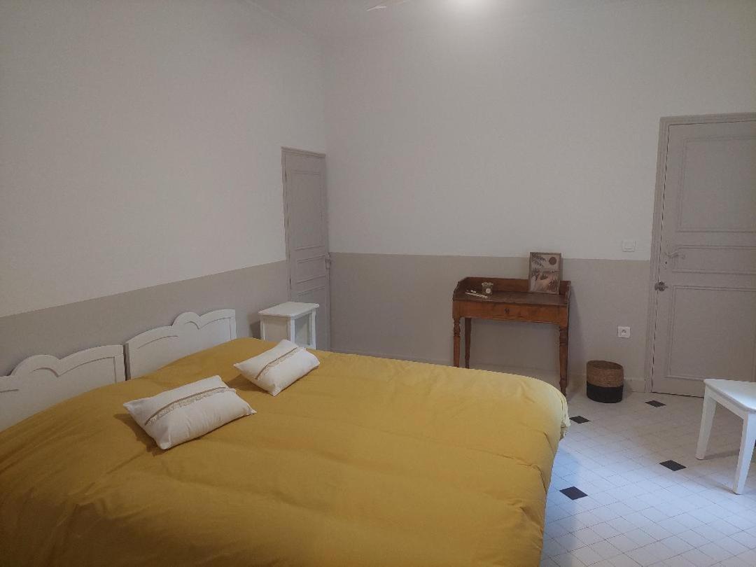 Villa Le Petit Mas Des Alpilles En Provence à Saint-Étienne-du-Grès Extérieur photo