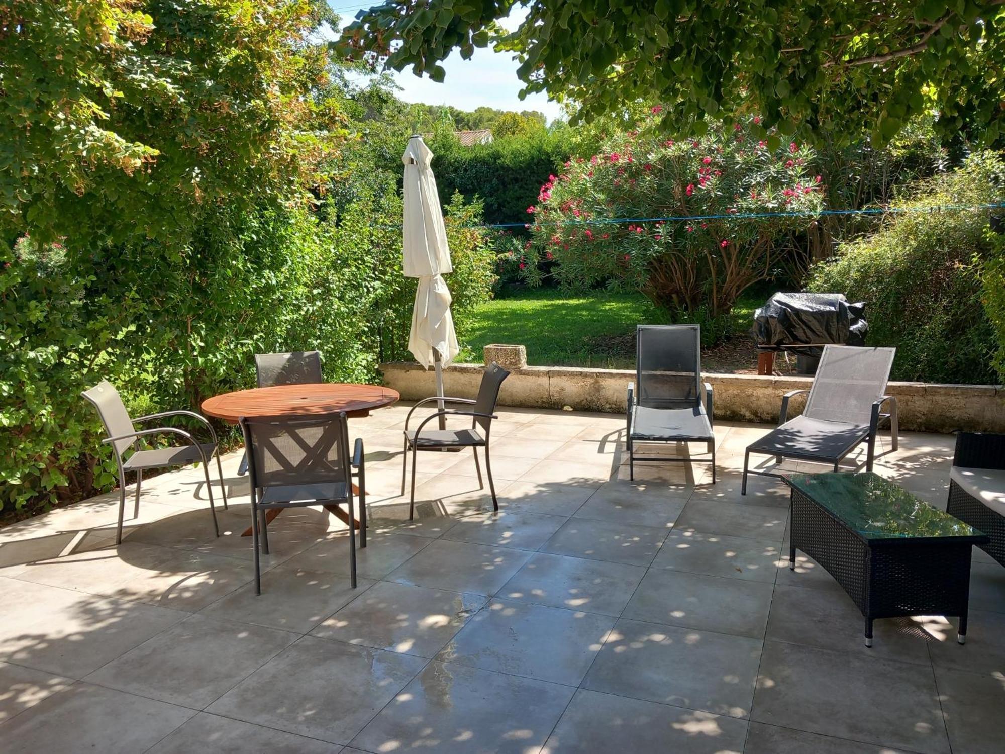 Villa Le Petit Mas Des Alpilles En Provence à Saint-Étienne-du-Grès Extérieur photo